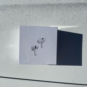 Apple White Earbud Headphones